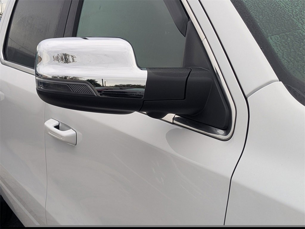 Used 2025 RAM 1500 Limited image 10