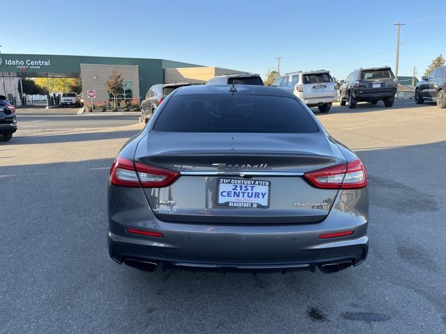 Used 2017 Maserati Quattroporte GTS GranSport image 9