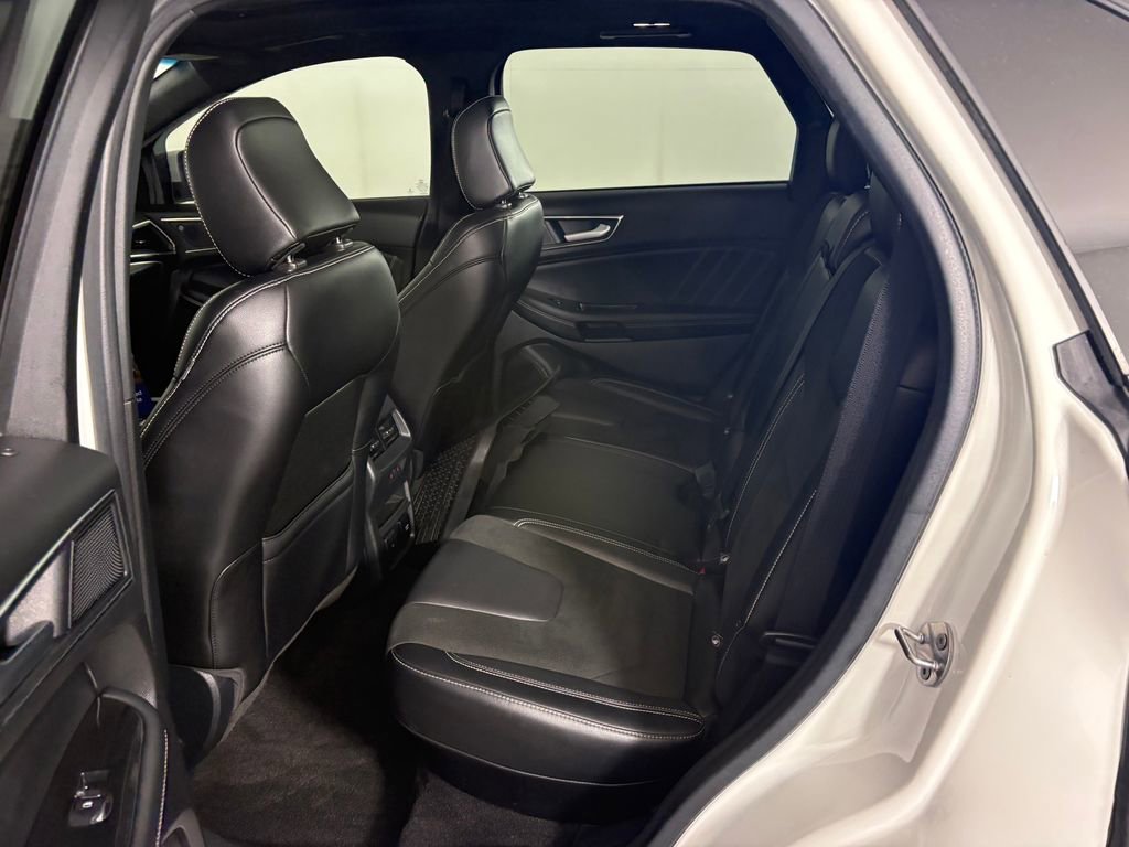 Used 2020 Ford Edge ST w/ Equipment Group 401A AWD/4WD image 29