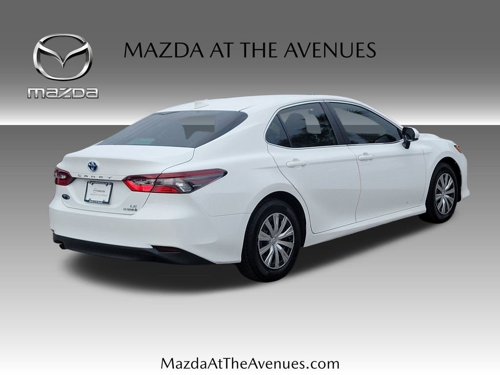 Used 2023 Toyota Camry LE image 4