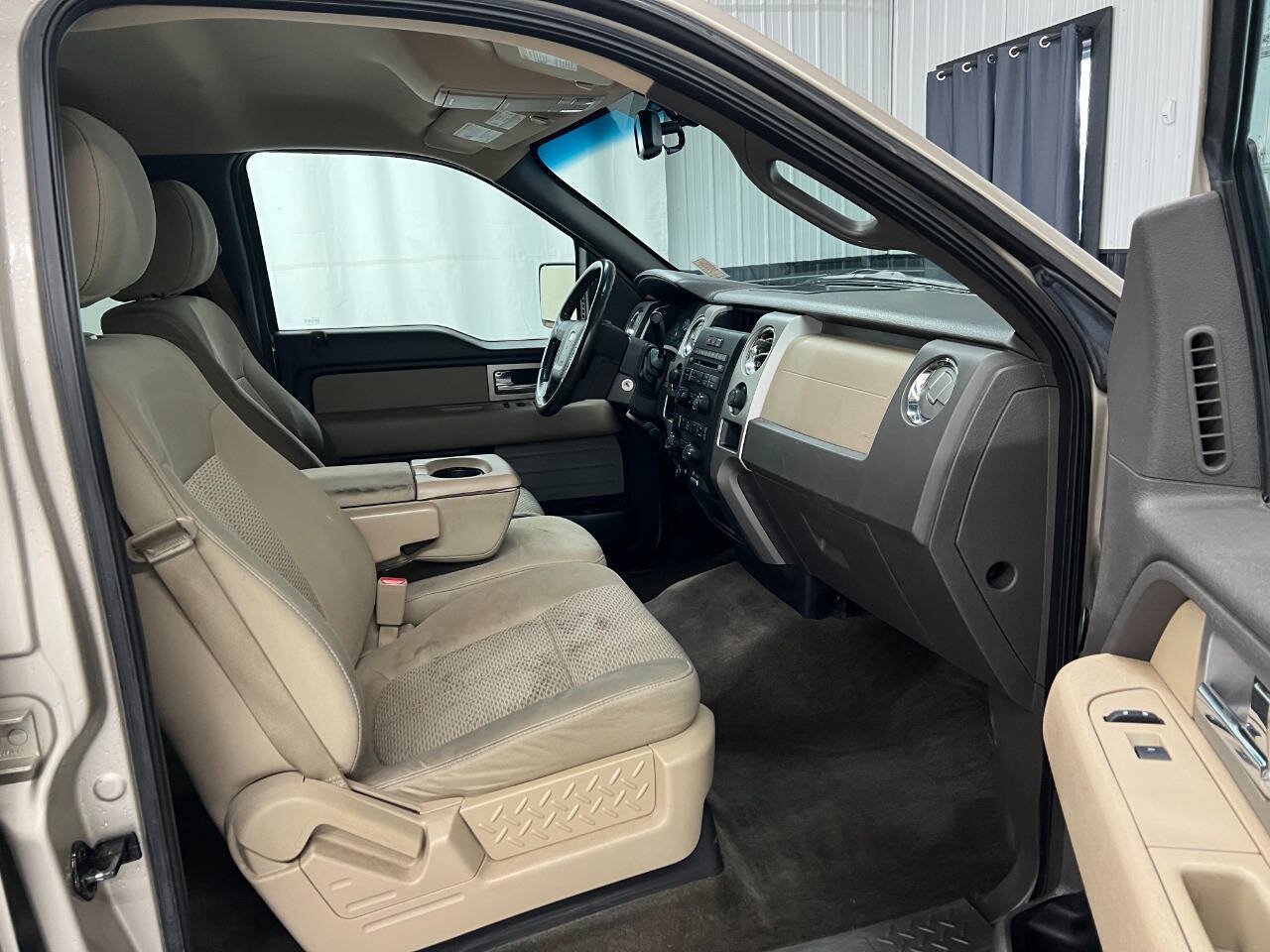 Used 2010 Ford F150 XLT AWD/4WD image 11