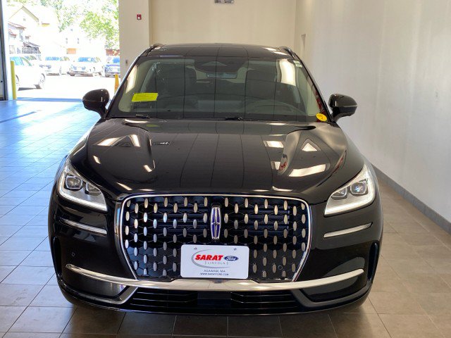 New 2025 Lincoln Corsair Grand Touring w/ Equipment Group 302A AWD/4WD image 3