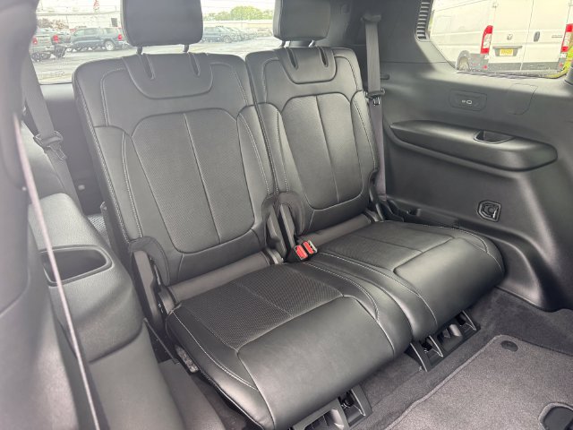 New 2027 Jeep Grand Cherokee L Limited AWD/4WD image 17