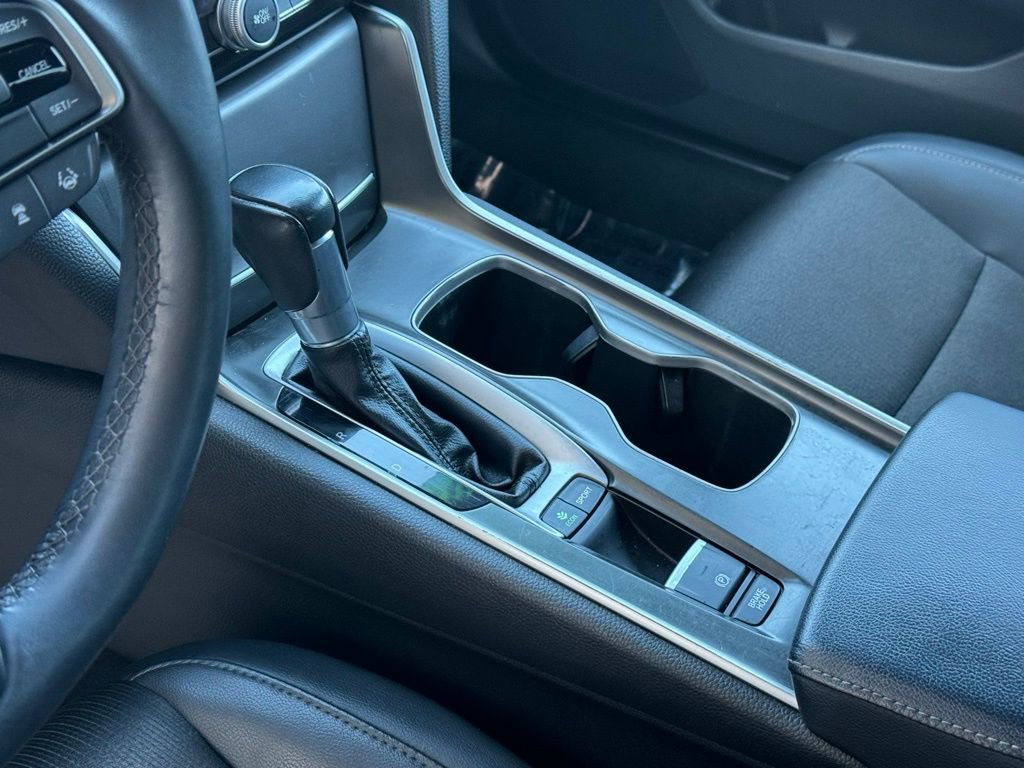 Used 2018 Honda Accord Sport image 16