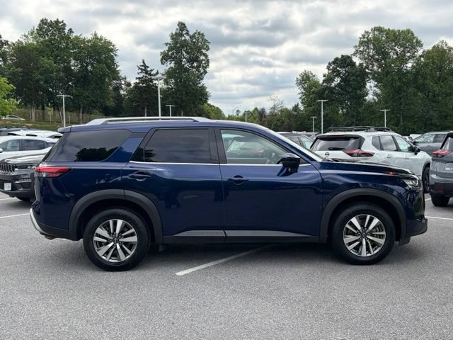 Certified 2025 Nissan Pathfinder SL AWD/4WD image 9