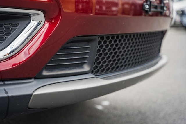 Used 2019 Jeep Cherokee Limited image 16