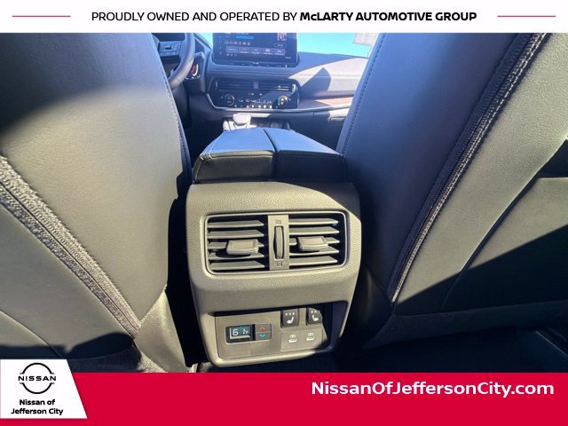 New 2026 Nissan Rogue Platinum w/ Platinum Premium Package AWD/4WD image 18