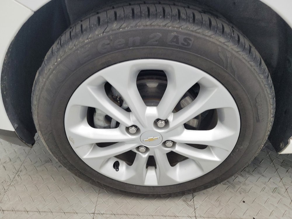 Used 2020 Chevrolet Spark LT image 31