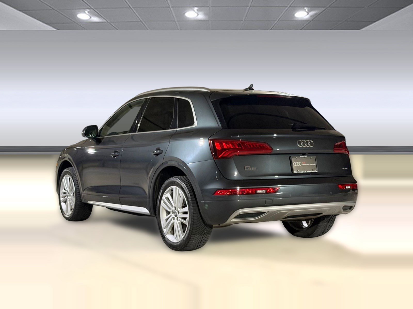 Used 2019 Audi Q5 Premium w/ Premium Plus Package AWD/4WD image 3
