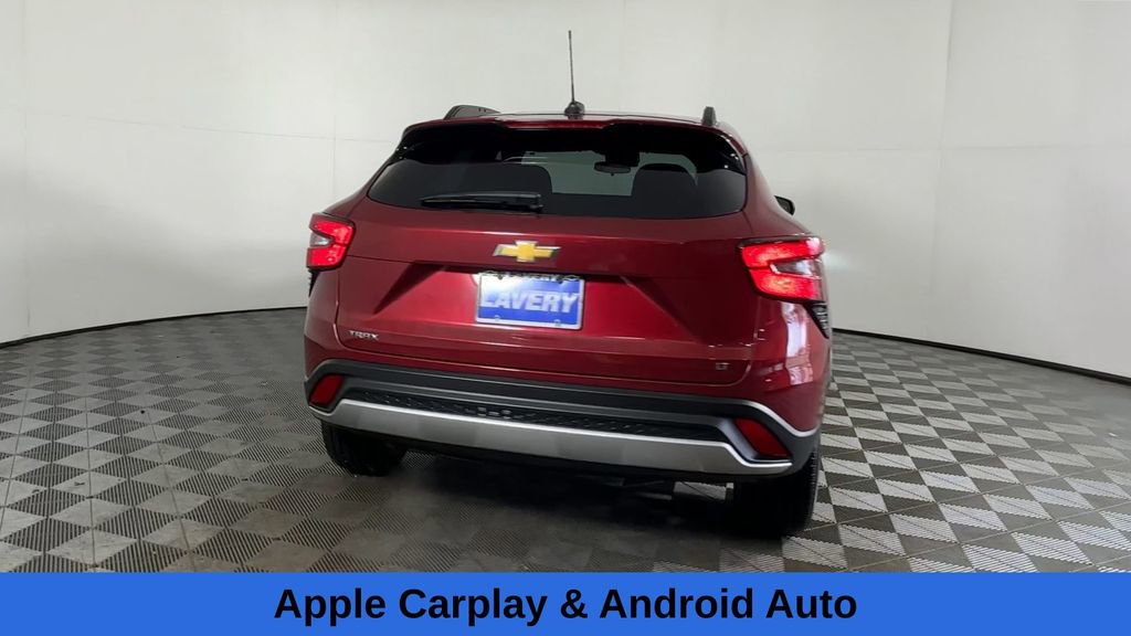 Certified 2024 Chevrolet Trax LT w/ Driver Confidence Package FWD image 11