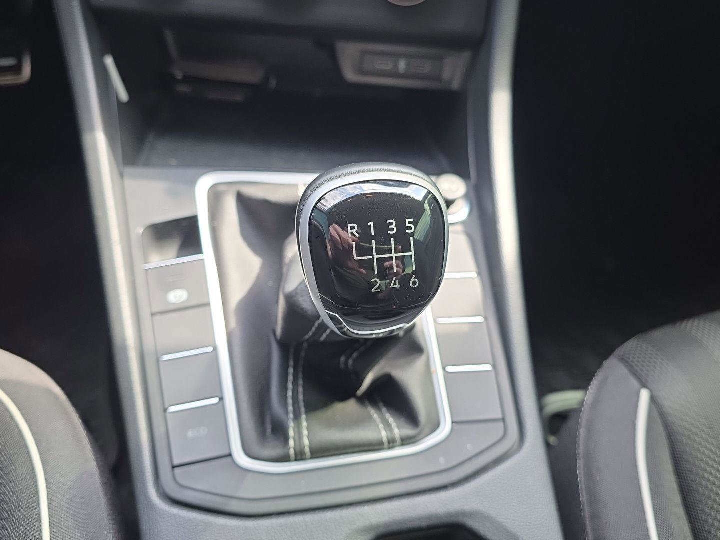 Used 2024 Volkswagen Jetta Sport image 11