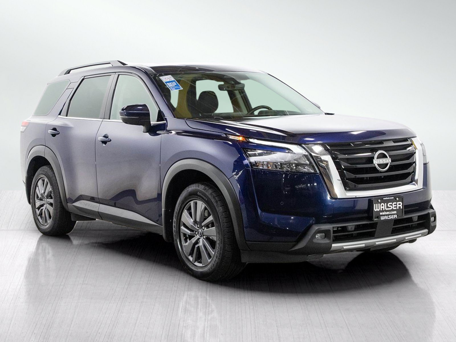 Used 2024 Nissan Pathfinder SV AWD/4WD image 8