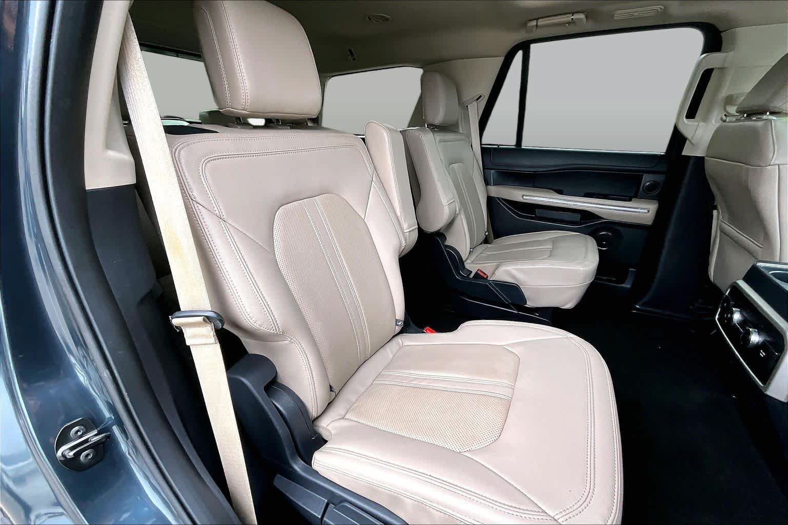 Used 2024 Ford Expedition Limited RWD image 19