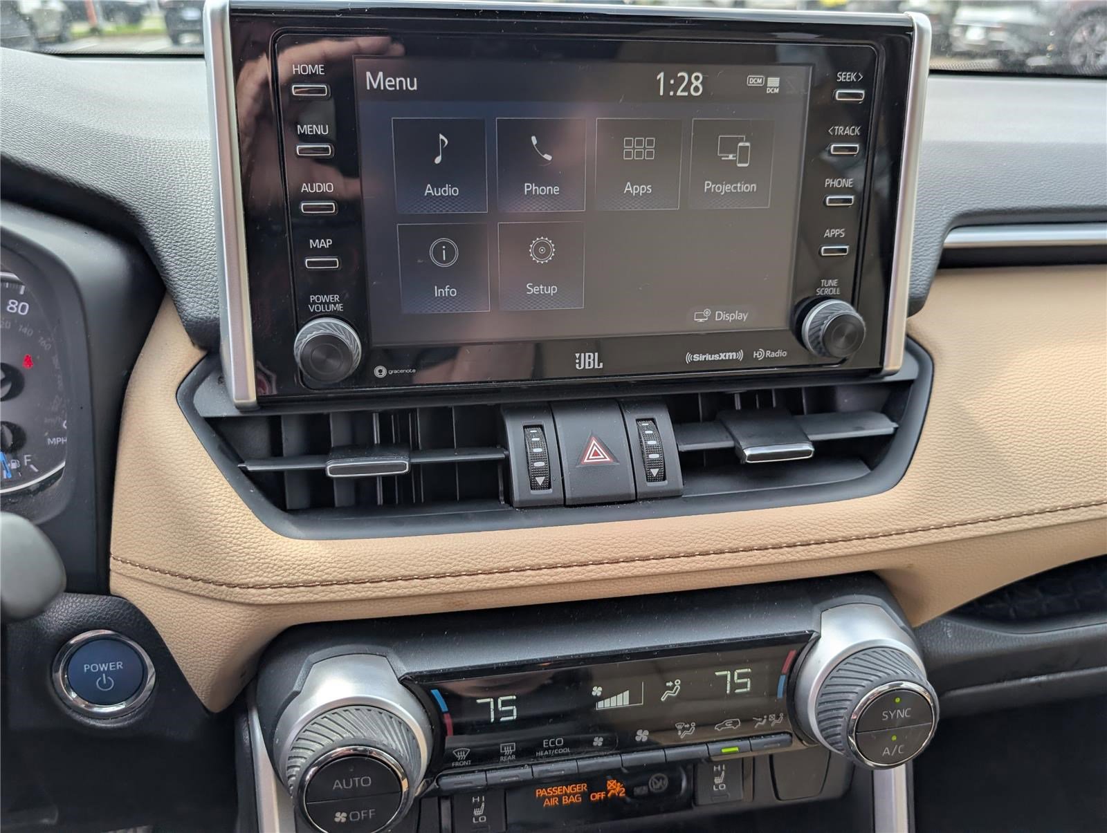 Used 2021 Toyota RAV4 XLE Premium image 27