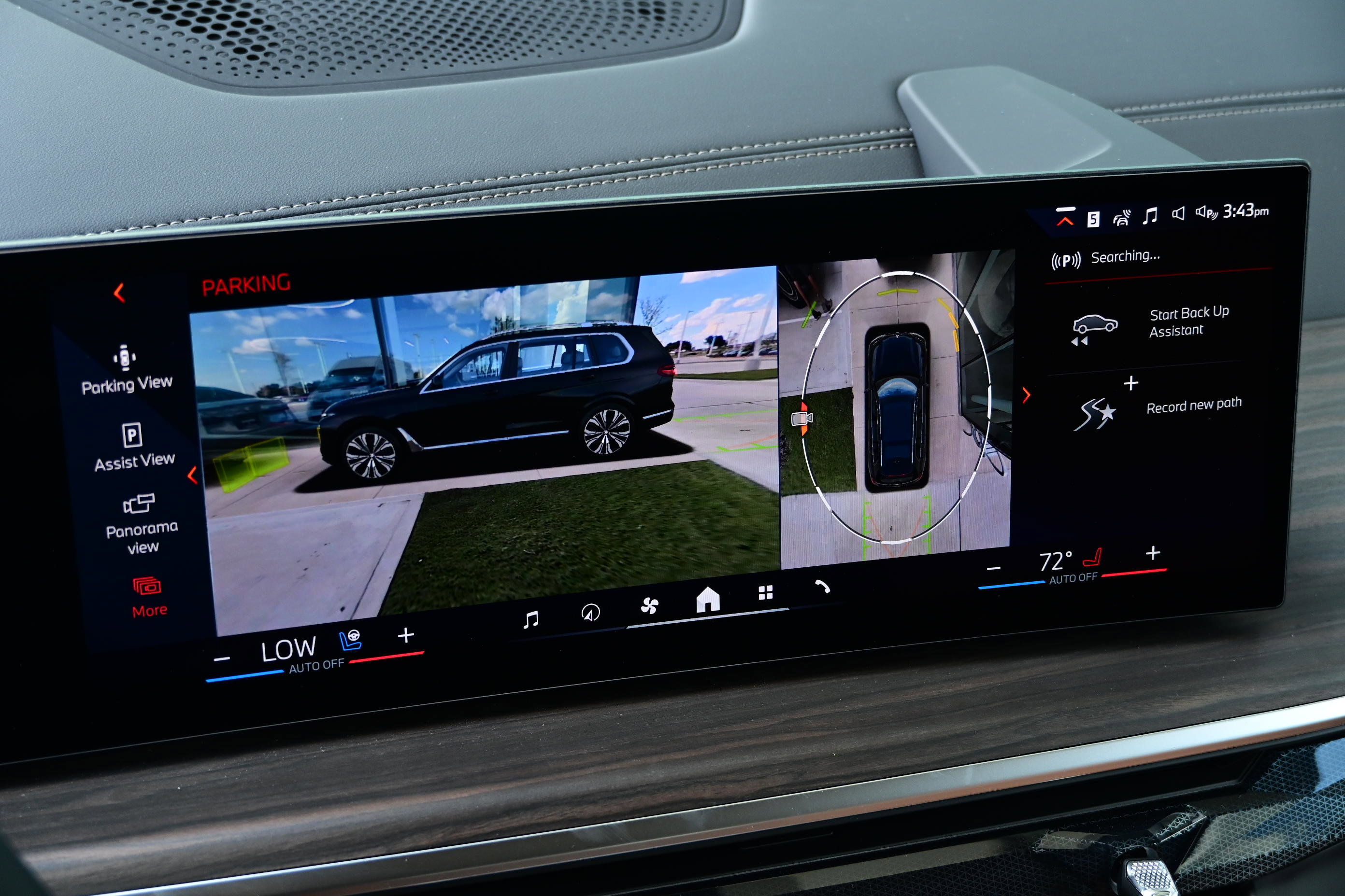 New 2026 BMW X7 xDrive40i w/ Premium Package image 24