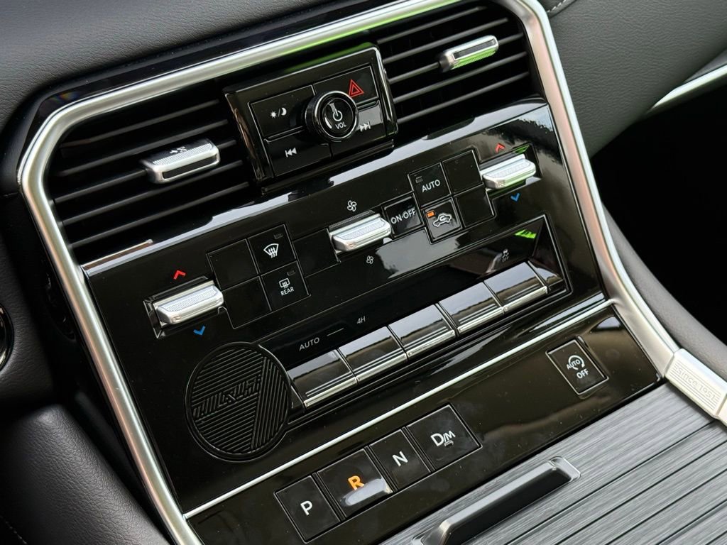 New 2026 Nissan Armada SV image 12