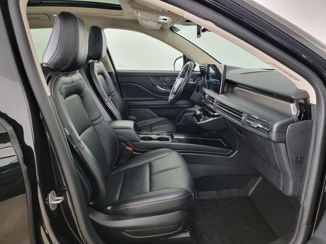 Used 2023 Lincoln Corsair Reserve w/ Equipment Group 201A AWD/4WD image 19