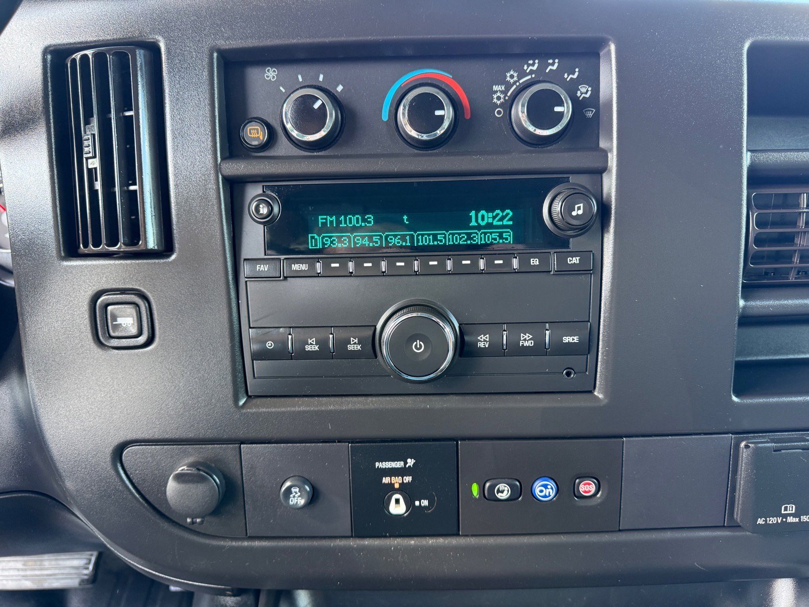 Used 2021 GMC Savana 2500 Extended w/ Driver Convenience Package image 23