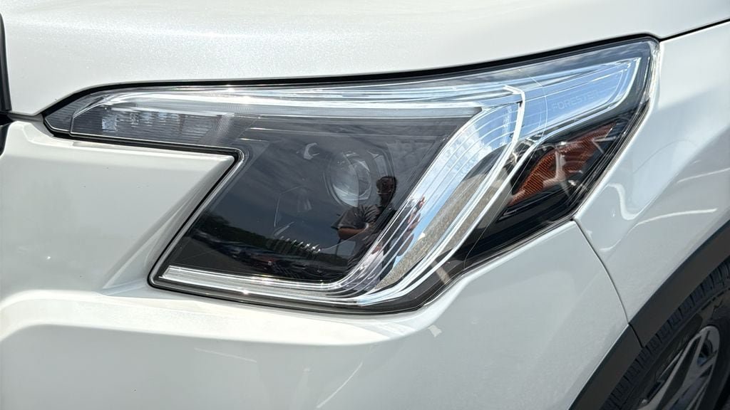 Certified 2023 Subaru Forester Premium AWD/4WD image 7