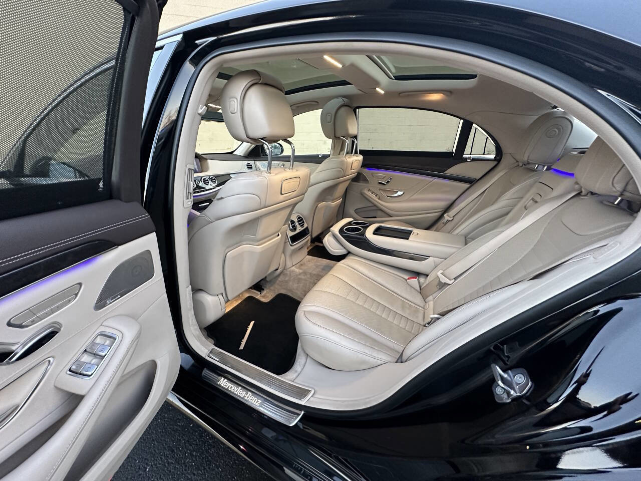 Used 2018 Mercedes-Benz S 560 Sedan image 30