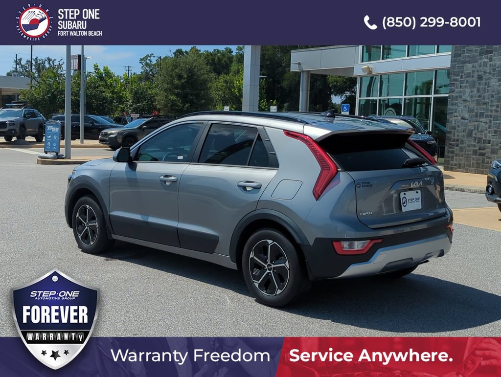 Used 2025 Kia Niro LX FWD image 5