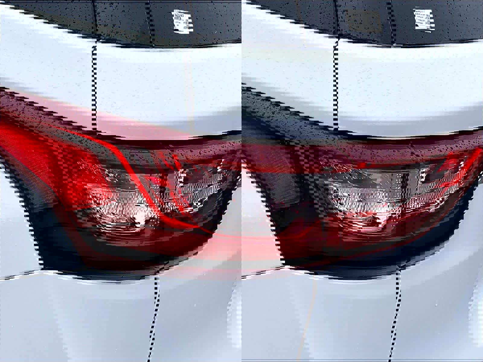 Used 2020 Chevrolet Traverse LT w/ LT Premium Package image 34