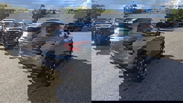 New 2025 Chevrolet Trax LT w/ Driver Confidence Package image 8