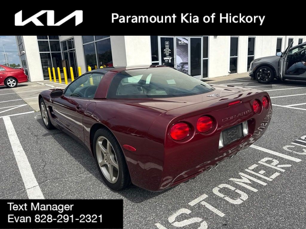 Used 2003 Chevrolet Corvette Coupe w/ Preferred Equipment Group RWD image 8