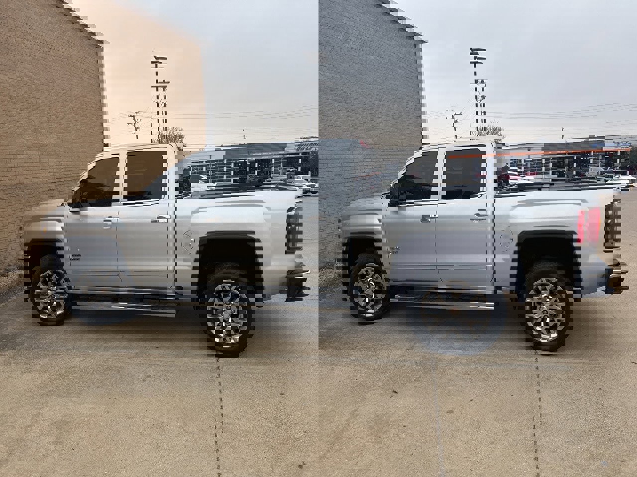Used 2017 GMC Sierra 1500 SLT w/ Texas SLT Premium Package image 9