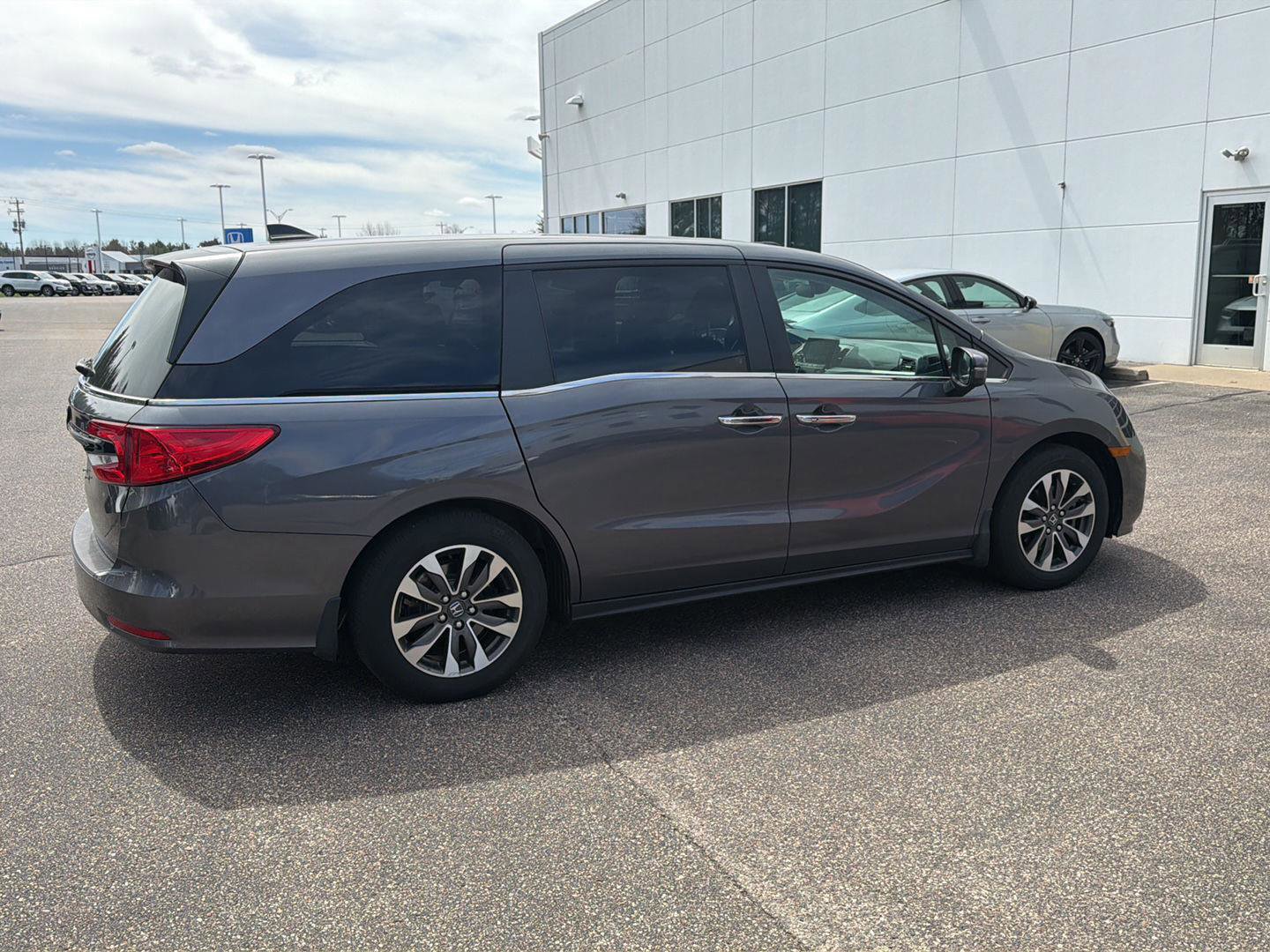 Used 2023 Honda Odyssey EX-L image 5