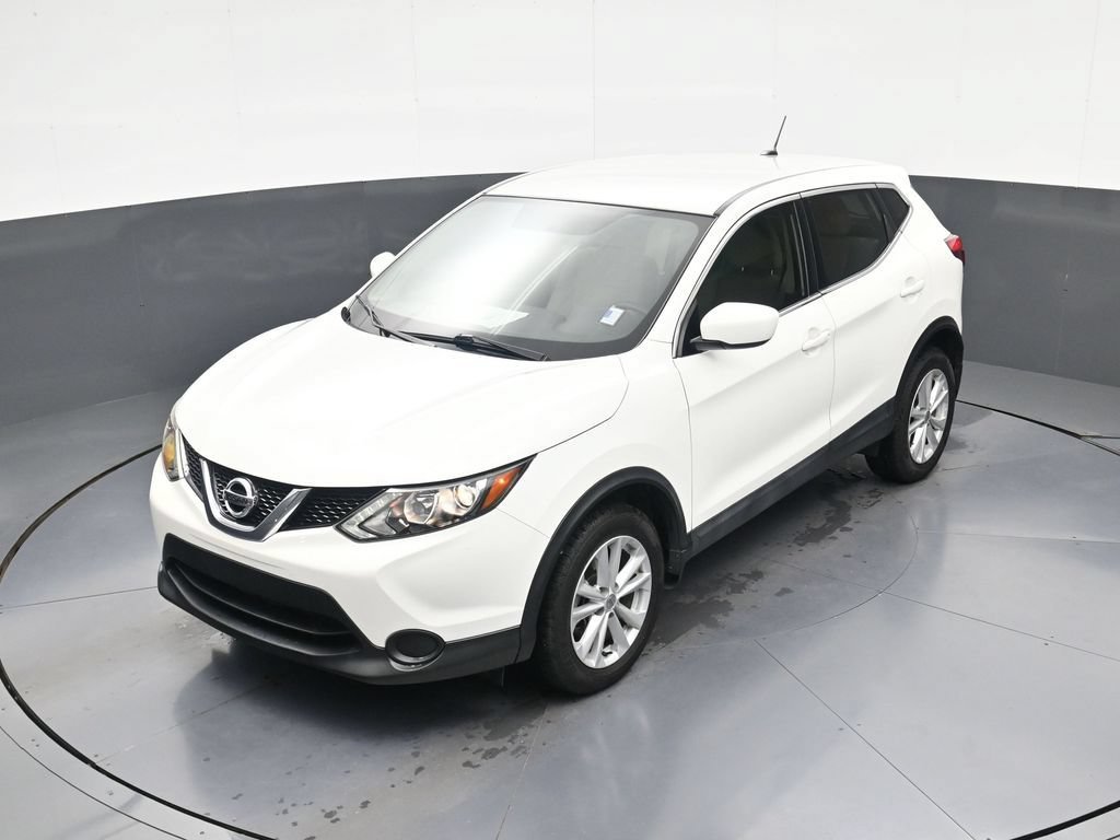 Used 2017 Nissan Rogue Sport S w/ S Appearance Package FWD image 28