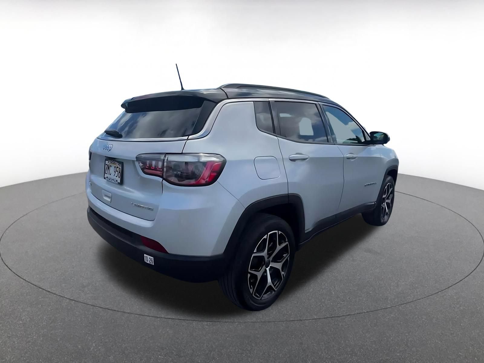 Used 2025 Jeep Compass Limited AWD/4WD image 14