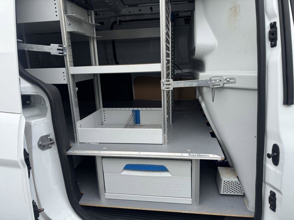 Used 2016 Ford Transit Connect XL FWD image 8