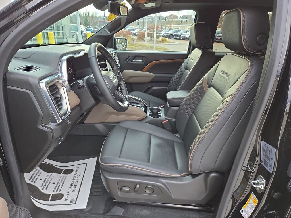 Used 2024 GMC Canyon Denali w/ LPO, Denali Black Edition image 14
