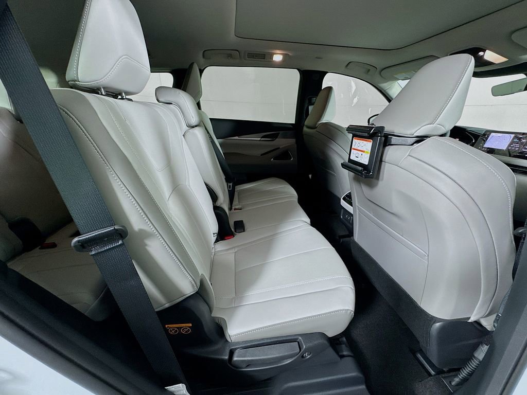 New 2027 INFINITI QX60 Luxe w/ Family Package FWD image 35