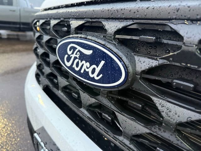 New 2025 Ford Maverick XL w/ Equipment Group 101A image 9