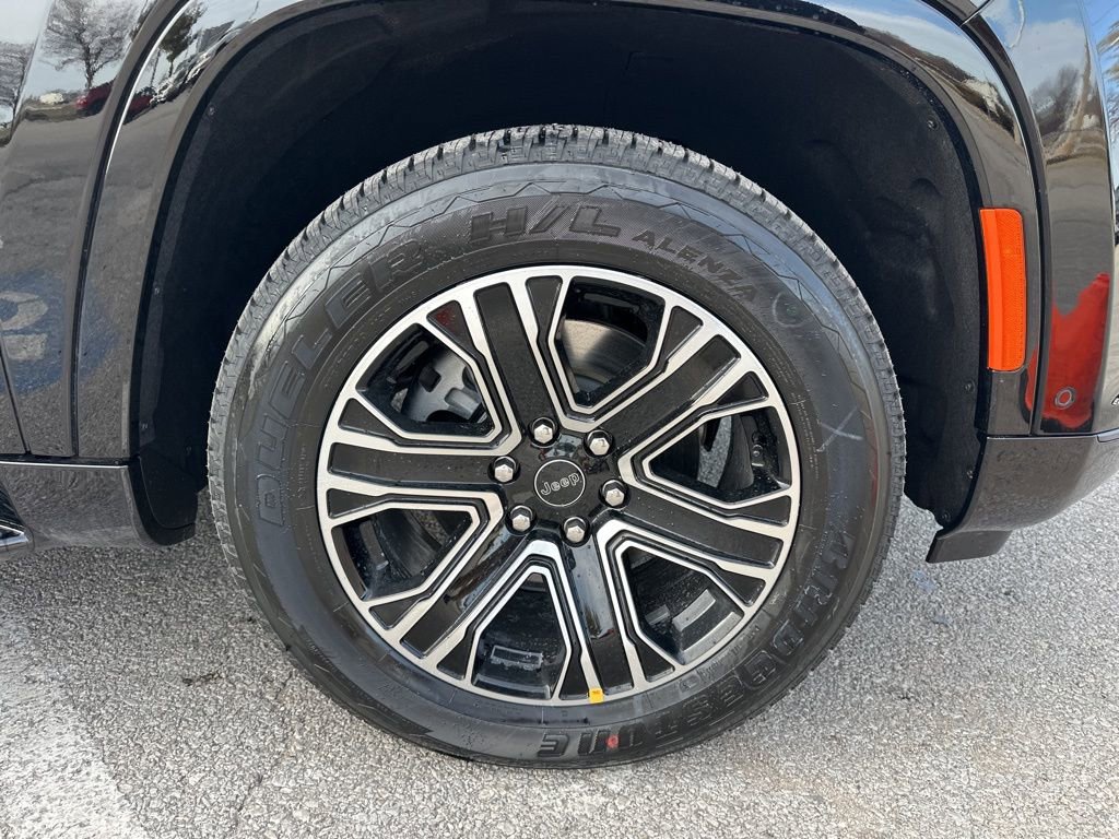 New 2026 Jeep Grand Wagoneer L 4WD w/ Premium Group I image 45