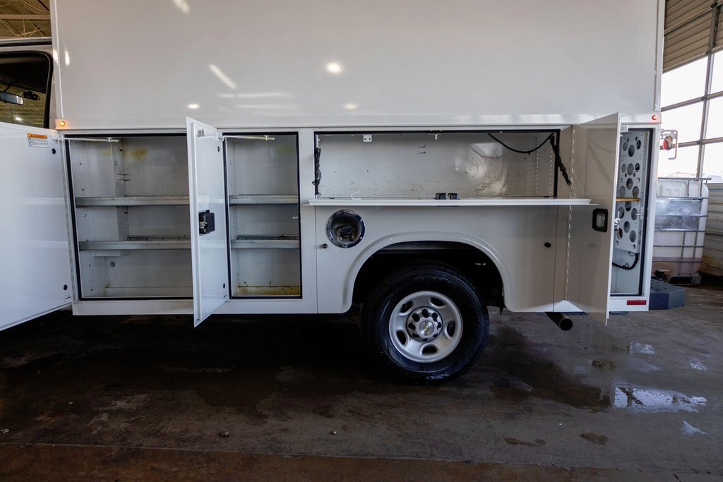 Used 2021 Chevrolet Express 3500 w/ Power Convenience Package image 19