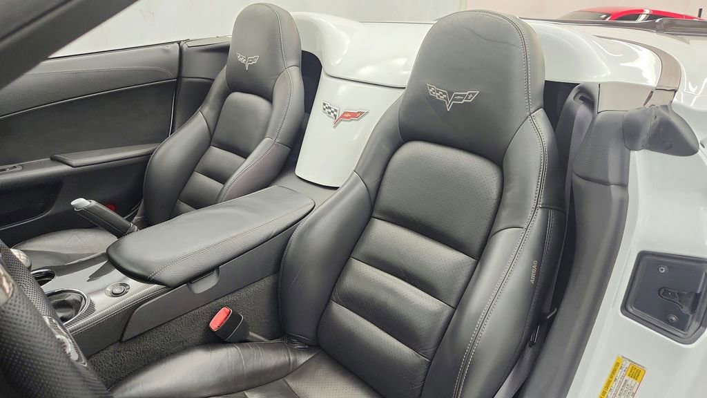 Used 2010 Chevrolet Corvette Grand Sport w/ Preferred Equipment Group RWD image 53