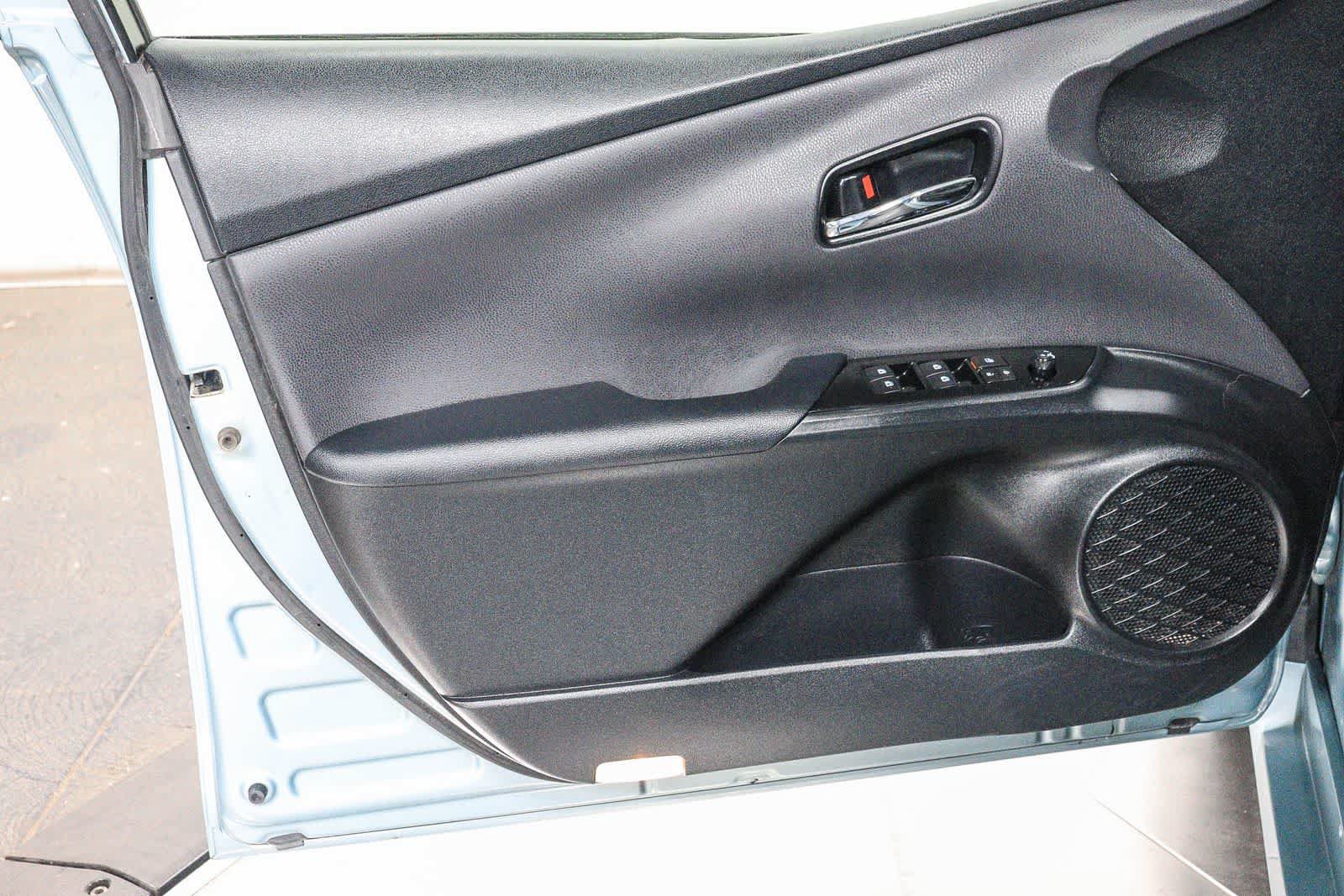 Certified 2017 Toyota Prius Two w/ Carpet Mat Package FWD image 23