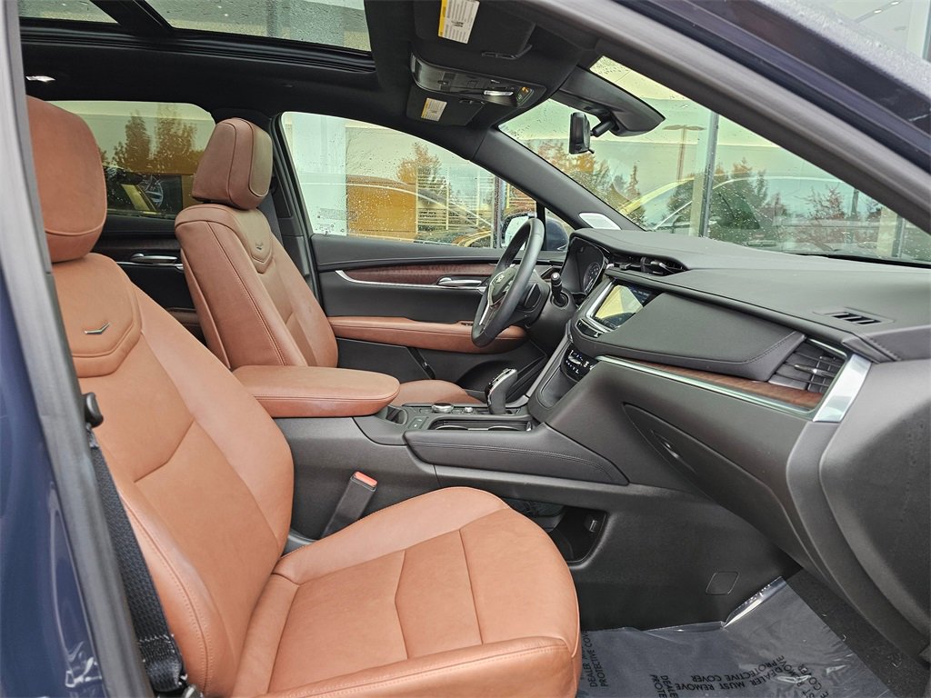Certified 2025 Cadillac XT5 Premium Luxury w/ Technology Package image 11