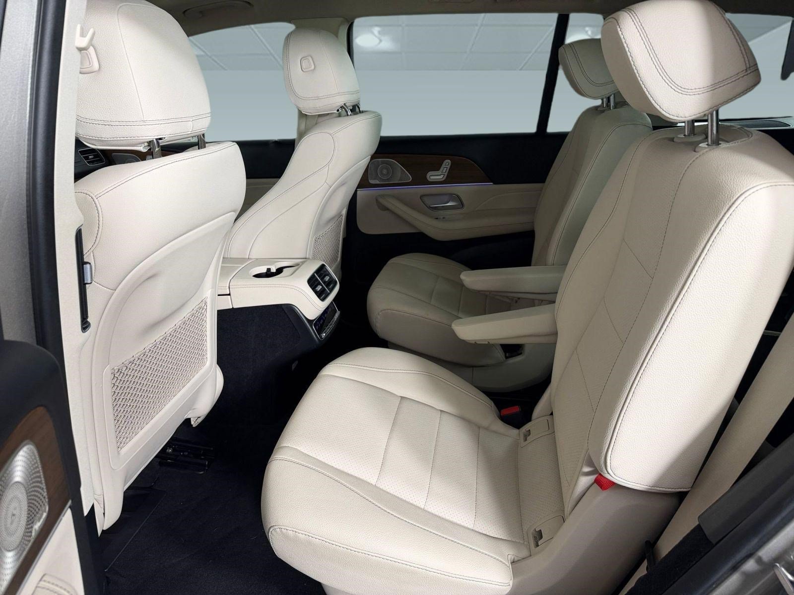 Used 2023 Mercedes-Benz GLS 450 4MATIC image 13