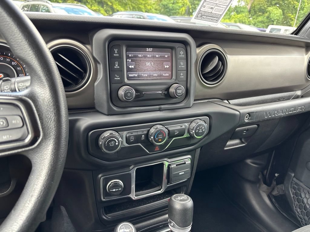 Used 2019 Jeep Wrangler Sport AWD/4WD image 19