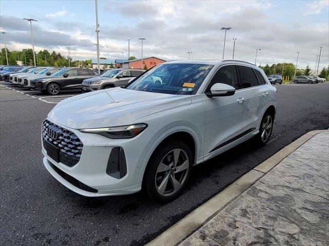 Certified 2025 Audi Q5 Premium AWD/4WD image 12