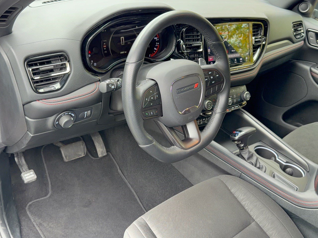 Used 2025 Dodge Durango GT AWD/4WD image 4