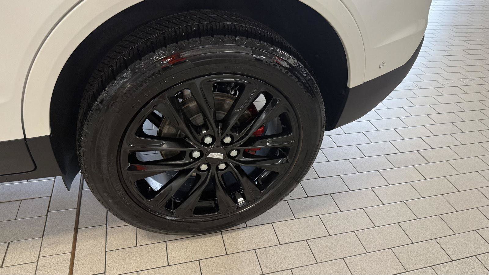 Used 2023 Cadillac XT5 Sportv w/ Technology Package AWD/4WD image 14