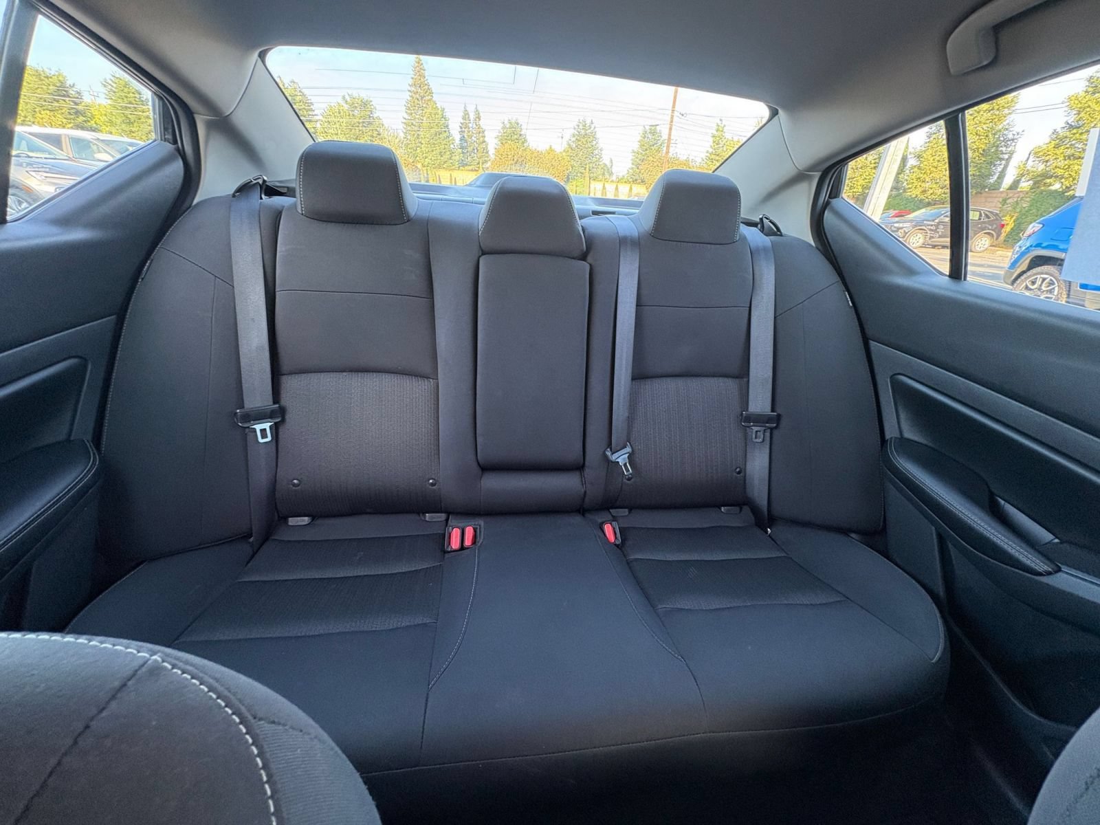 Used 2025 Nissan Altima 2.5 SV FWD image 38