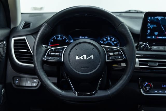 Used 2023 Kia Seltos SX w/ SX Sunroof Package image 14