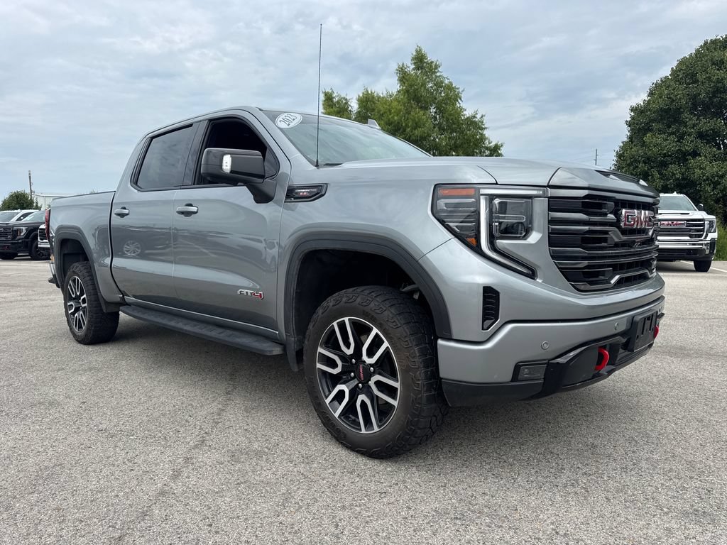Used 2023 GMC Sierra 1500 AT4 w/ AT4 Premium Package AWD/4WD image 9