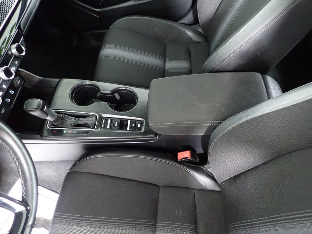 Used 2025 Honda Civic Sport image 25
